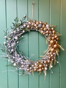 Silver Gold Bauble Wreath